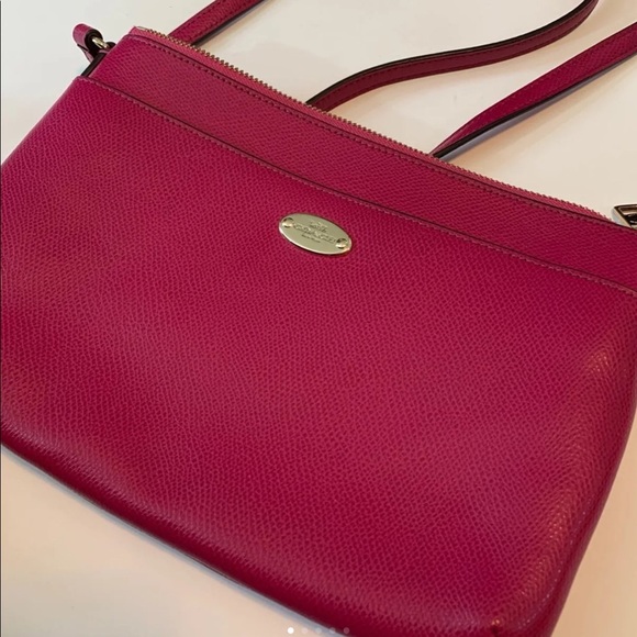 NWOT AUTHENTIC COACH 52881 East/West Crossbody - Picture 5 of 16